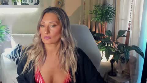 Divine Sarah NONUDE model online show from 07-20-26, 02:19