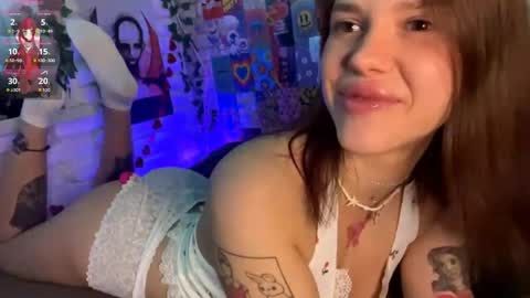 Sarah online show from 05-02-26, 01:21