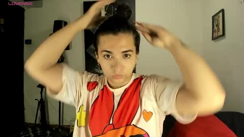  SARAHJEY     online show from 04-05-26, 03:31