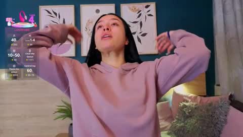 Snapshot of sarahmiler_ chatting on 03-17-26, 11:46 Sarah online show from 03-17-26, 11:46