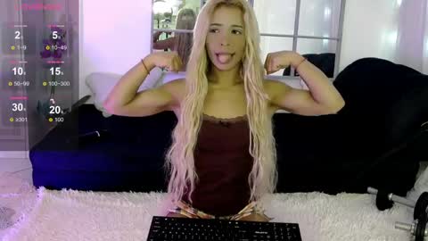 sarahraiynex online show from 05-23-26, 04:29