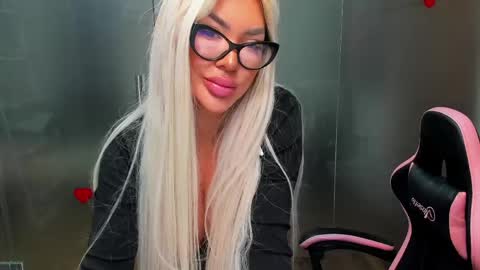 Sarah online show from 05-28-26, 06:54
