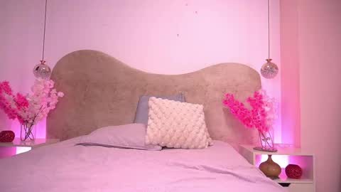 Sara  online show from 02-24-26, 11:52