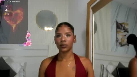 Snapshot of saralewwis chatting on 07-09-26, 11:47 Sara Lewis online show from 07-09-26, 11:47