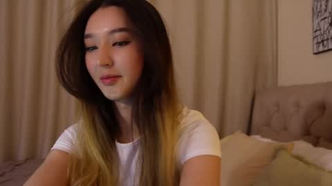 Snapshot of sarasuo chatting on 12-10-24, 11:32 Shara online show from 12-10-24, 11:32