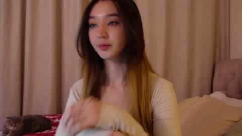 Snapshot of sarasuo chatting on 12-15-24, 11:12 Shara online show from 12-15-24, 11:12