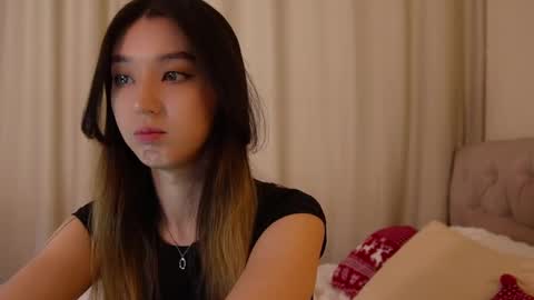 Snapshot of sarasuo chatting on 01-06-25, 05:41 Shara online show from 01-06-25, 05:41