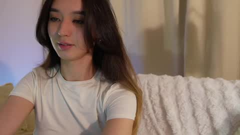 Snapshot of sarasuo chatting on 01-22-25, 03:40 Shara online show from 01-22-25, 03:40