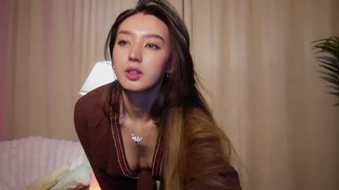 Snapshot of sarasuo chatting on 02-01-25, 01:51 Shara online show from 02-01-25, 01:51