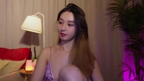 Snapshot of sarasuo chatting on 02-23-25, 01:32 Shara online show from 02-23-25, 01:32