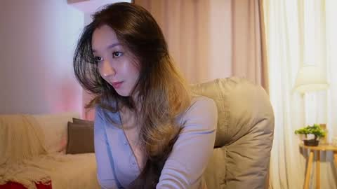 Snapshot of sarasuo chatting on 04-12-26, 03:00 Shara online show from 04-12-26, 03:00