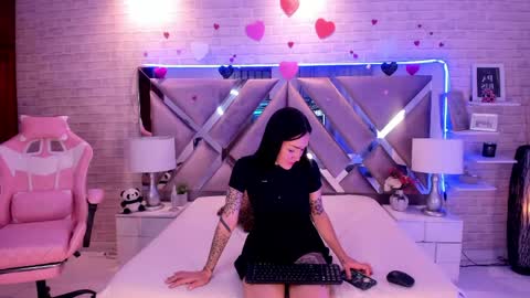 Sara  online show from 03-24-26, 03:06