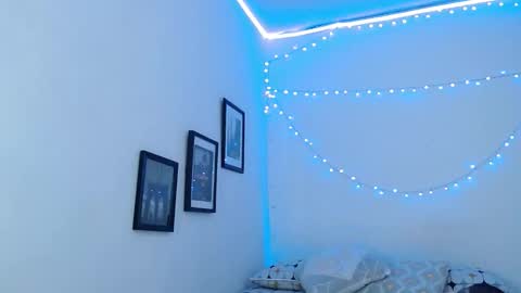 Snapshot of sarayander chatting on 02-28-25, 10:20 sarayander online show from 02-28-25, 10:20