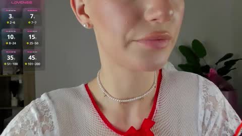 Your Selena 3 online show from 03-15-26, 03:12