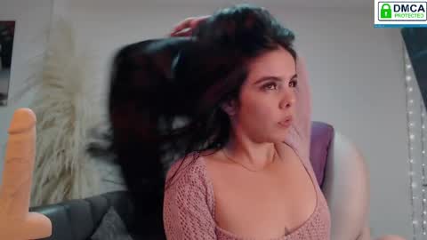 Sara online show from 04-21-26, 01:42
