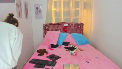 sasha morelo online show from 12-15-25, 12:42