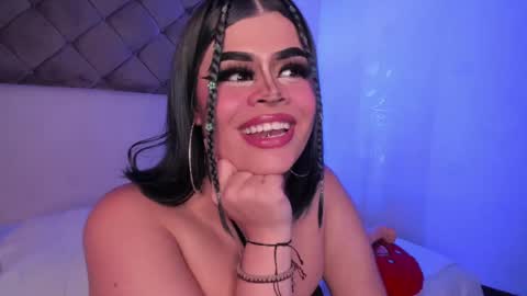 Snapshot of sashajune chatting on 02-17-25, 09:08 selene online show from 02-17-25, 09:08