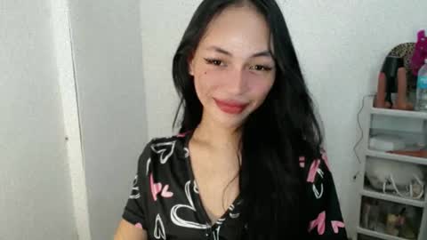 Snapshot of sashifoxdoll_ chatting on 03-26-26, 10:26 Sashi online show from 03-26-26, 10:26