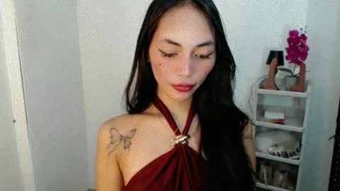 Snapshot of sashifoxdoll_ chatting on 04-10-26, 10:47 Sashi online show from 04-10-26, 10:47