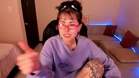 Snapshot of saskia_vellour chatting on 06-14-26, 05:20 saskia_vellour online show from 06-14-26, 05:20