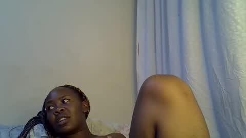 sassy_bella online show from 12-20-25, 03:02