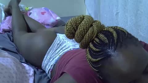 sassy_bella online show from 05-28-26, 04:21