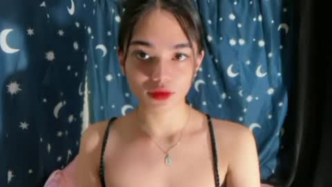 Snapshot of sassy_keath chatting on 06-14-26, 05:53 Keath online show from 06-14-26, 05:53