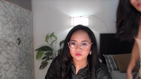 sassy_lena online show from 12-19-24, 09:29
