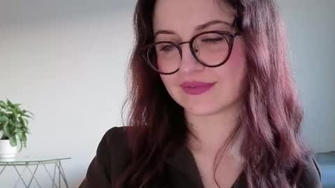 Lori online show from 04-11-26, 05:28