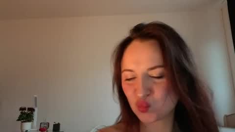 Snapshot of satin_sin chatting on 05-20-26, 06:14 Lori online show from 05-20-26, 06:14