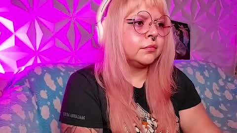Snapshot of satyn_doll chatting on 04-26-26, 12:41 Gina George online show from 04-26-26, 12:41