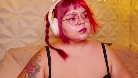 Snapshot of satyn_doll chatting on 07-21-26, 12:02 Gina George online show from 07-21-26, 12:02