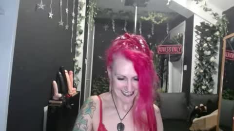 SaucySky online show from 03-04-26, 10:05