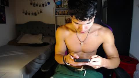 Snapshot of saulomiralles chatting on 04-15-26, 12:39 Saulo online show from 04-15-26, 12:39