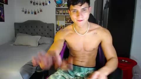 Snapshot of saulomiralles chatting on 06-11-26, 12:32 Saulo online show from 06-11-26, 12:32