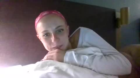 SavvySavage online show from 12-19-25, 02:07