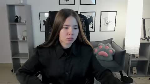 Saya online show from 07-23-26, 10:24