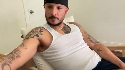 Snapshot of sbm84 chatting on 03-11-26, 04:18 sbm84 online show from 03-11-26, 04:18