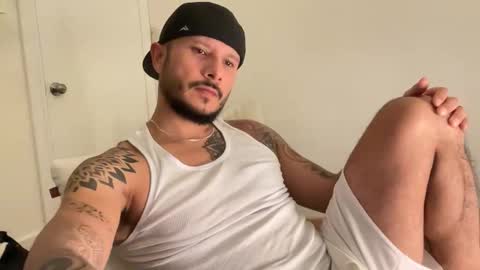 Snapshot of sbm84 chatting on 03-20-26, 03:22 sbm84 online show from 03-20-26, 03:22