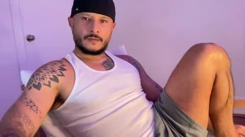 Snapshot of sbm84 chatting on 04-08-26, 02:11 sbm84 online show from 04-08-26, 02:11