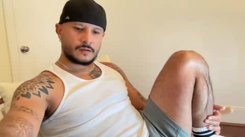 Snapshot of sbm84 chatting on 04-15-26, 03:24 sbm84 online show from 04-15-26, 03:24