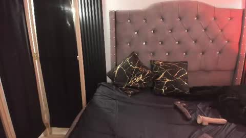 scarbadgirl_ online show from 06-30-26, 04:02