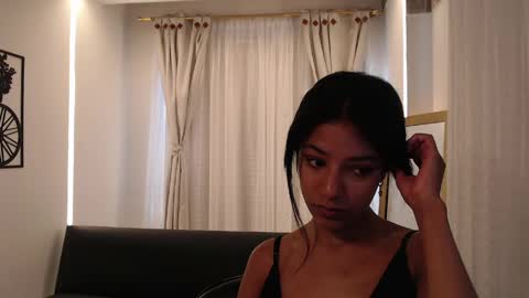 Snapshot of scarleet_miaa chatting on 04-27-26, 07:34 Scaelet Mia online show from 04-27-26, 07:34