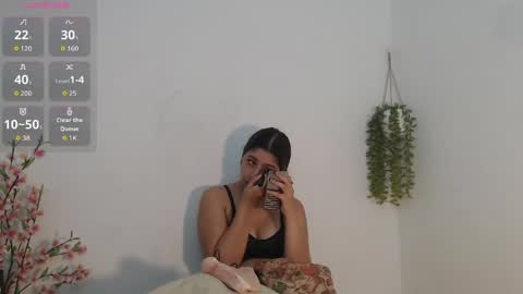 scarlet_100 online show from 05-03-26, 02:39