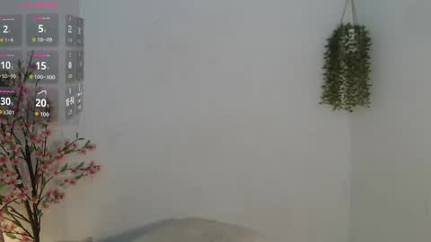 scarlet_100 online show from 05-06-26, 02:51