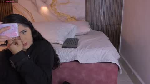 Snapshot of scarlet__rose_ chatting on 06-27-26, 11:48 scarlet__rose_ online show from 06-27-26, 11:48
