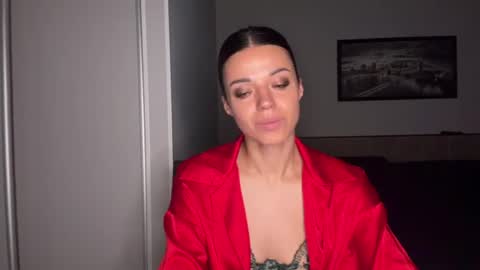Sophie online show from 06-29-26, 07:36