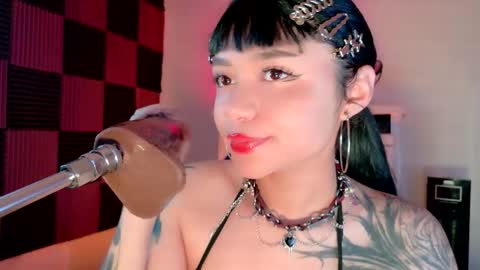 scarlet_gold online show from 10-12-25, 02:32