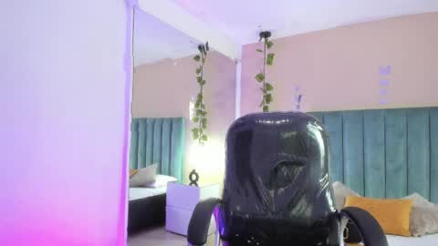 Scarlet online show from 04-13-26, 10:15