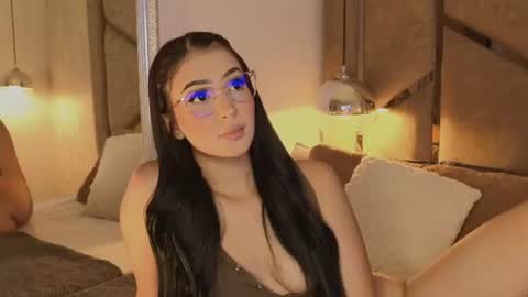 Snapshot of scarleth_lux_ chatting on 06-18-26, 05:51 Scarleth online show from 06-18-26, 05:51
